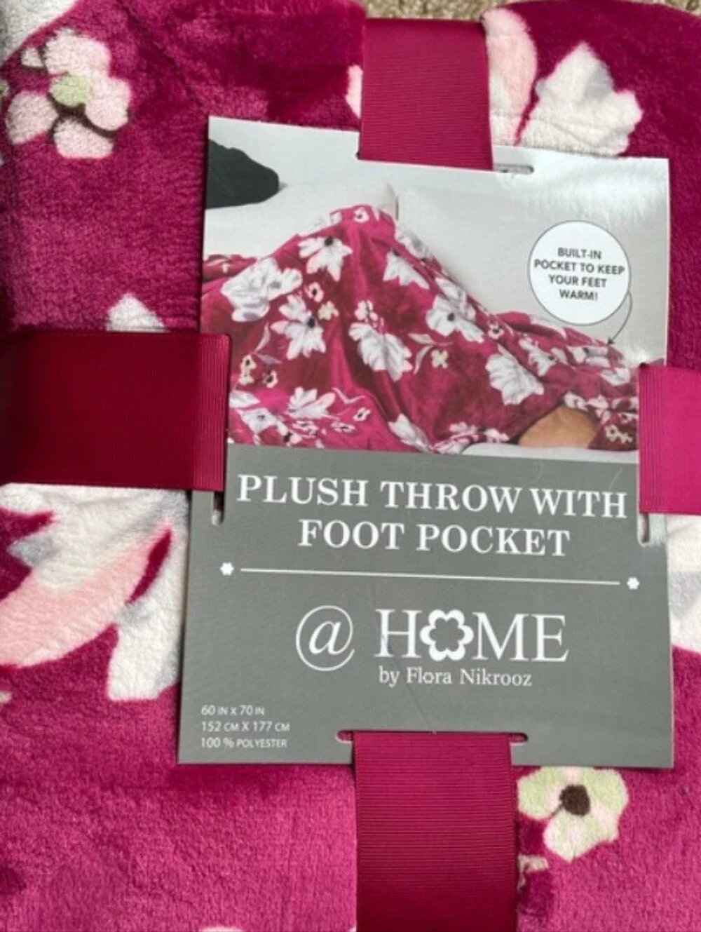 Flora Nikrooz Plush Throw with Foot Pocket NWT